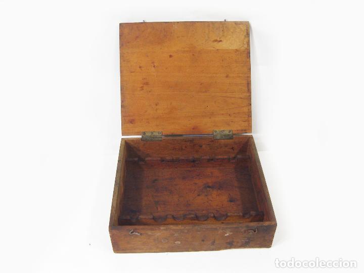 Antig&uuml;edades: ANTIGUO CAJ&Oacute;N O CAJA DE MADERA DE HERRAMIENTAS - Foto 1