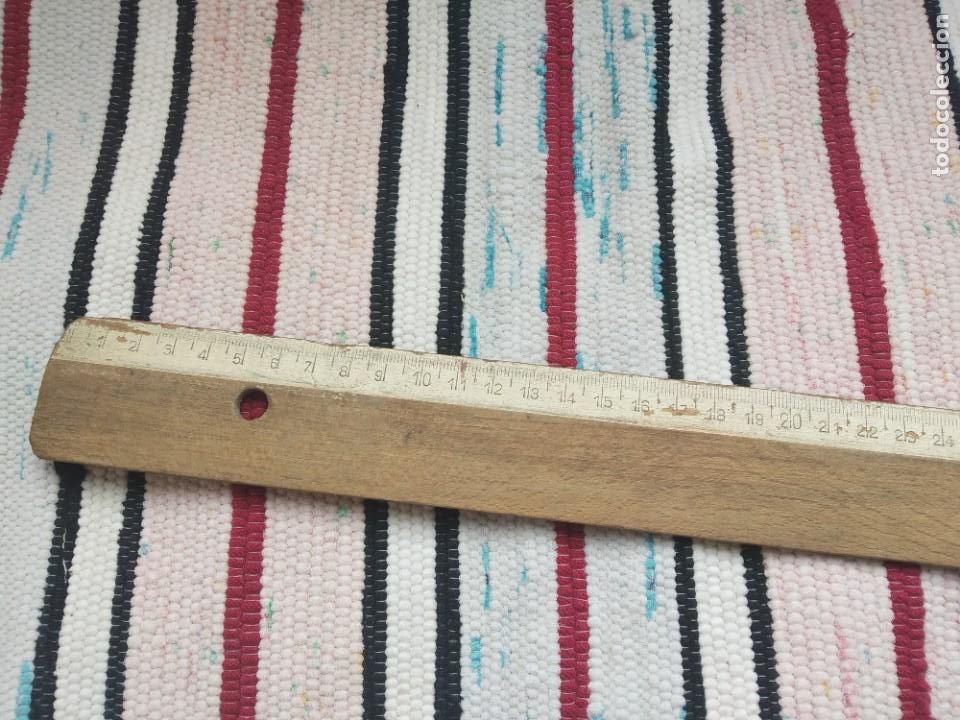 Antig&uuml;edades: REGLA MADERA 60 CM - Foto 2