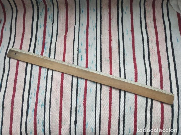 Antig&uuml;edades: REGLA MADERA 60 CM - Foto 1