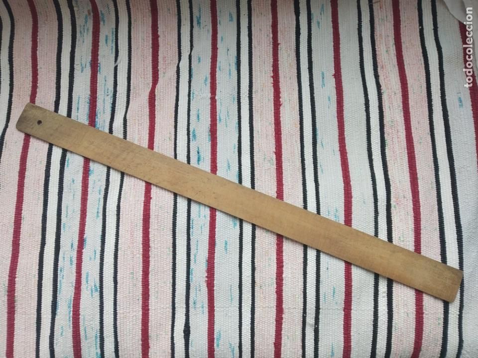 Antig&uuml;edades: REGLA MADERA 60 CM - Foto 4