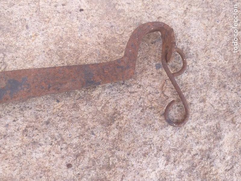 Antig&uuml;edades: Balanza antigua en hierro. - Foto 2