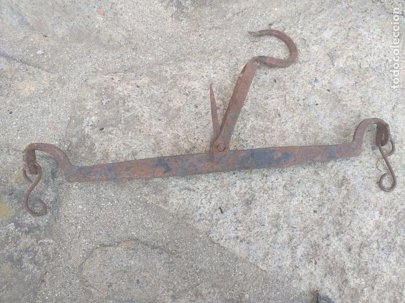 Antig&uuml;edades: Balanza antigua en hierro. - Foto 3
