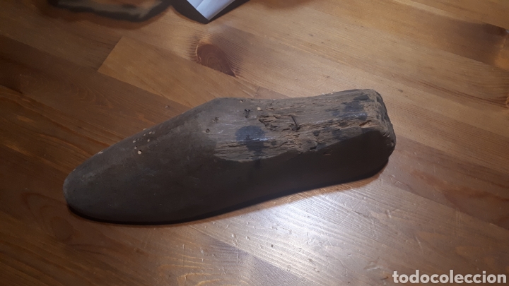 Antig&uuml;edades: Antigua horma zapato madera - Foto 1