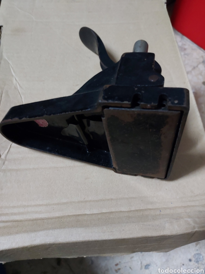 Antig&uuml;edades: Colecci&oacute;n de 5 perforadoras antiguas - Foto 3