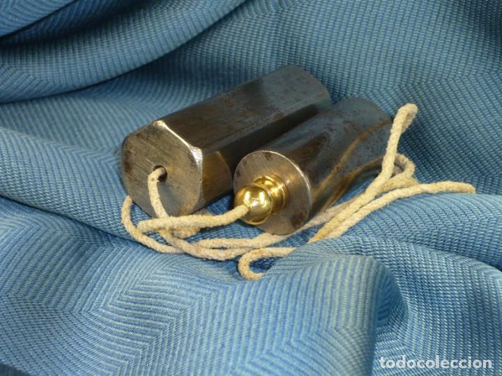 Antig&uuml;edades: Complete plumb bob iron construction. Plomada completa construcci&oacute;n hierro. - Foto 3