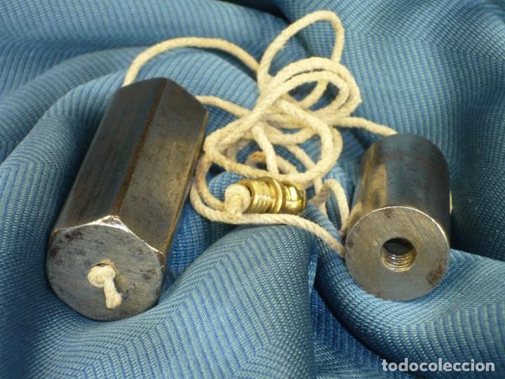 Antig&uuml;edades: Complete plumb bob iron construction. Plomada completa construcci&oacute;n hierro. - Foto 4