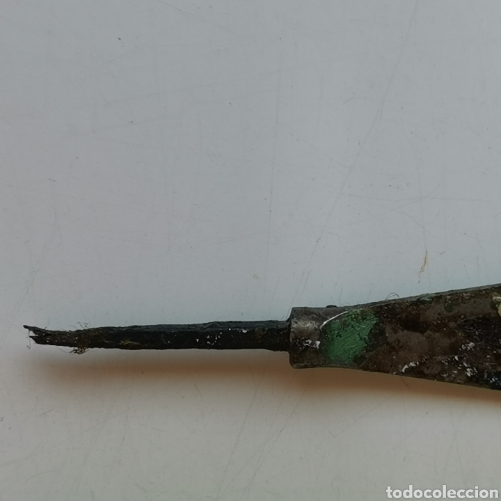 Antig&uuml;edades: Herramienta antigua tipo punz&oacute;n. Desconozco funci&oacute;n. - Foto 2