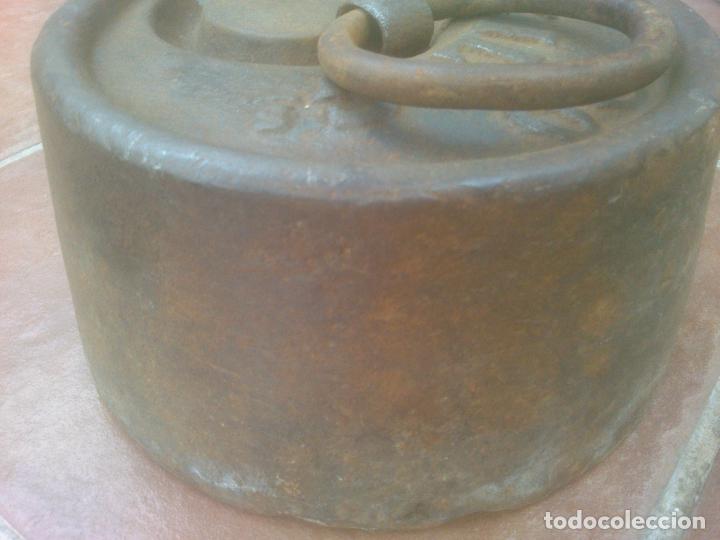 Antig&uuml;edades: ANTIGUA PESA DE 20 KILOS - Foto 7