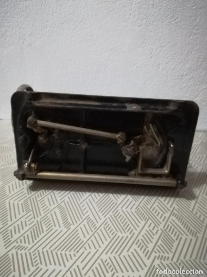 Antig&uuml;edades: Maquina de coser Singer.Modelo de 1916 - Foto 13