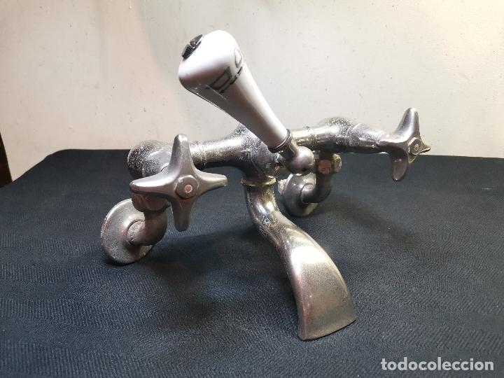 Antig&uuml;edades: ANTIGUO GRIFO PARA BA&Ntilde;ERA - Foto 2