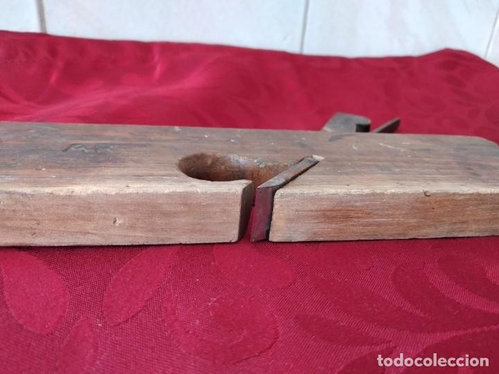 antiguo cepillo de madera de carpintero. - Compra venta en