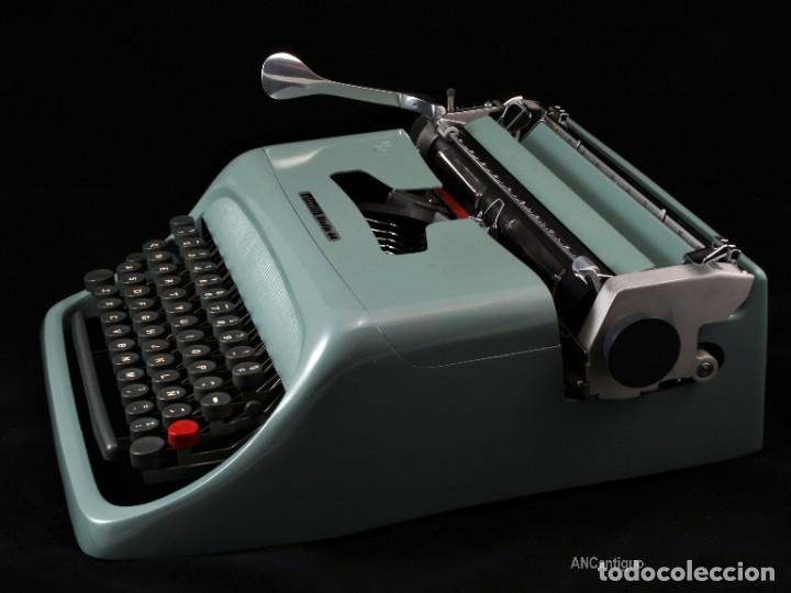 Antig&uuml;edades: Hispano Olivetti Studio 44 M&aacute;quina de escribir - Foto 2