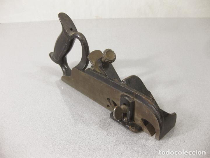 Antig&uuml;edades: ANTIGUO CEPILLO DE CARPINTERO DE HIERRO FUNDIDO - Foto 3