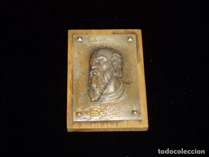 Antig&uuml;edades: Repujado por el Maestro Alonxo - Foto 2