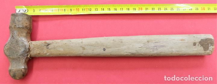 Antig&uuml;edades: VIEJO MARTILLO DE FORJA MANGO DE MADERA - Foto 2