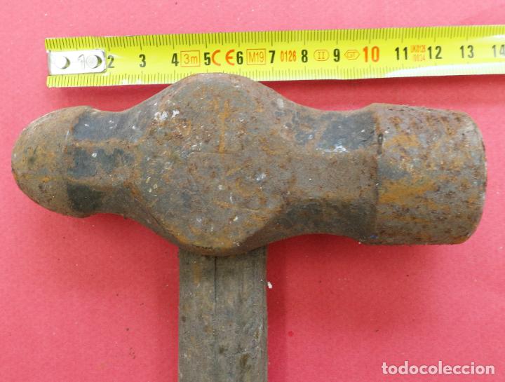 Antig&uuml;edades: VIEJO MARTILLO DE FORJA MANGO DE MADERA - Foto 1