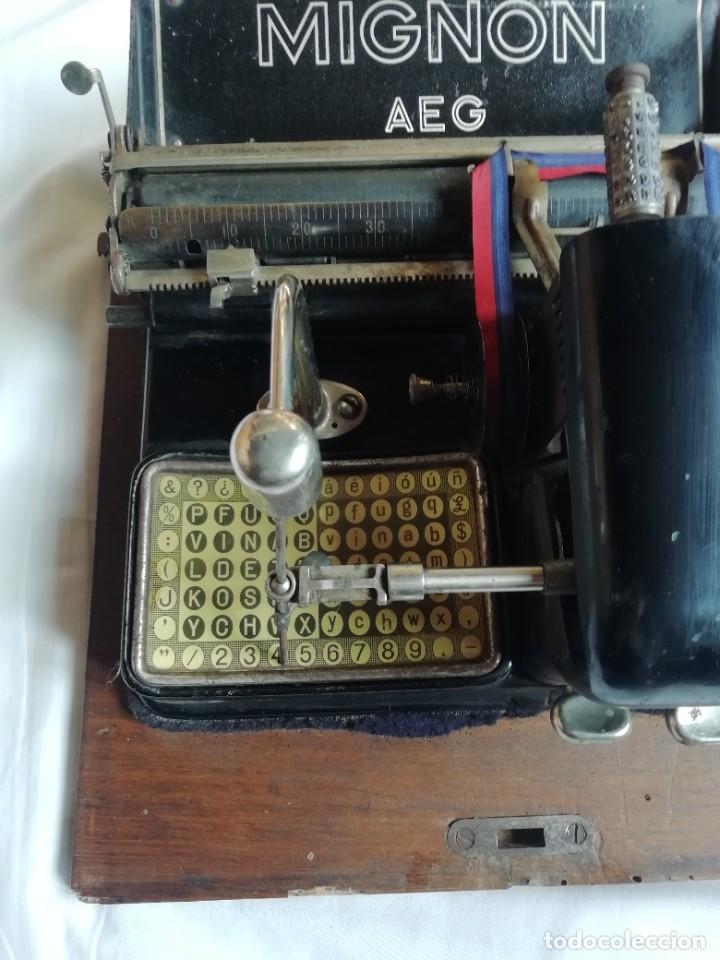 Antig&uuml;edades: Maquina de escribir AEG Mignon - Foto 2