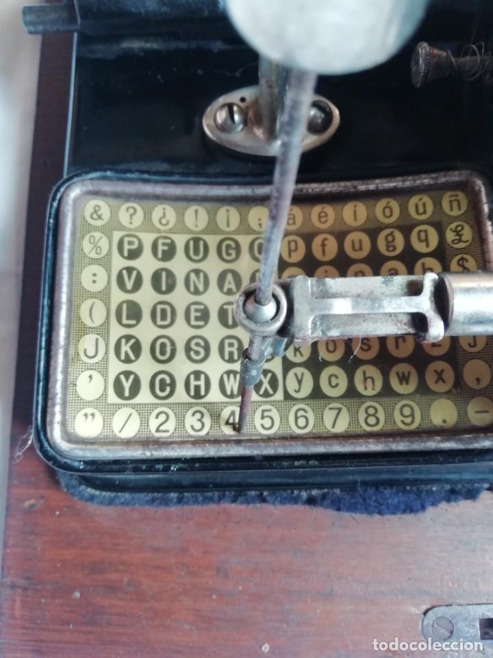 Antig&uuml;edades: Maquina de escribir AEG Mignon - Foto 3