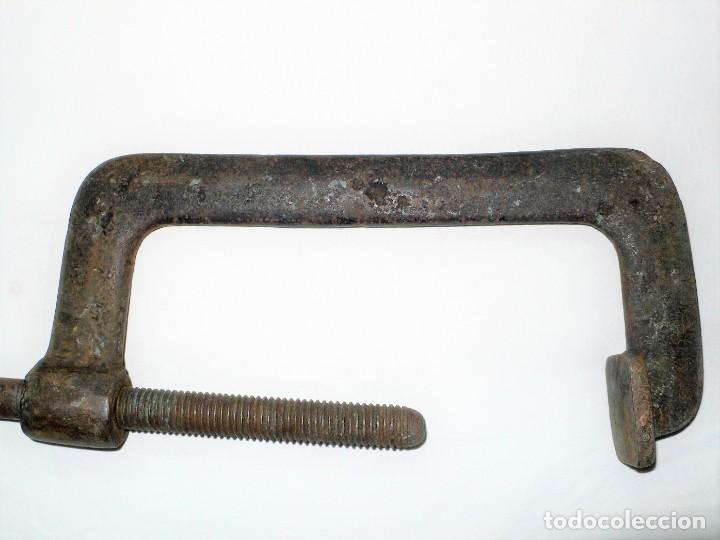 Antig&uuml;edades: ANTIGUO SARGENTO DE HIERRO DE PALOMILLA. - Foto 3