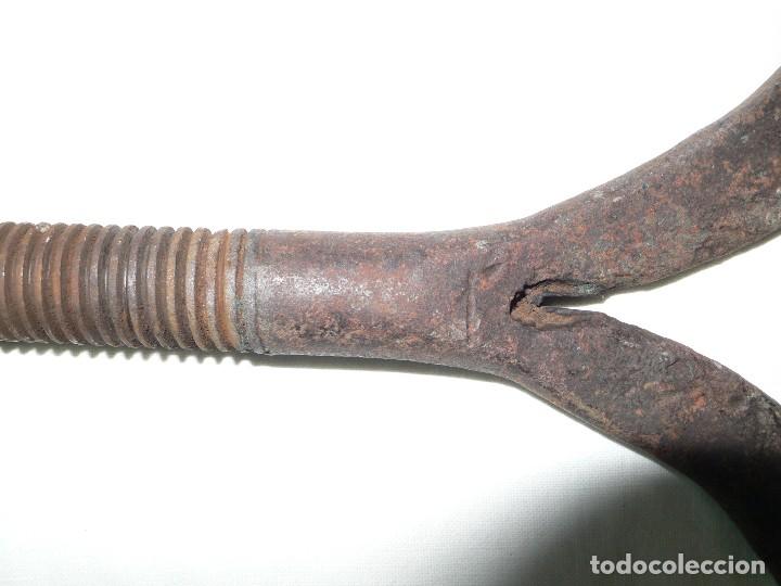 Antig&uuml;edades: ANTIGUO SARGENTO DE HIERRO DE PALOMILLA. - Foto 8