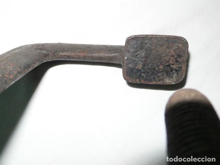 Antig&uuml;edades: ANTIGUO SARGENTO DE HIERRO DE PALOMILLA. - Foto 10