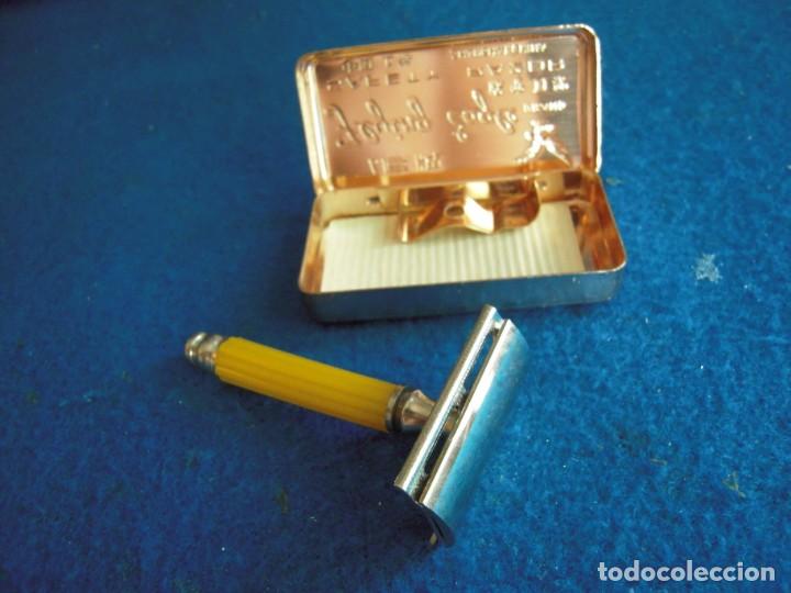 Antigüedades: Envio 4€ Maquinilla de afeitar Flying Eagle Shangai China en su cajita de aluminio dorado.Como nueva - Foto 3 - 284403243