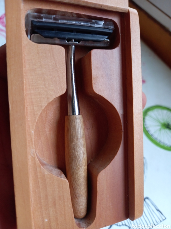 Antig&uuml;edades: EN CAJA PARA AFEITARSE - Foto 2