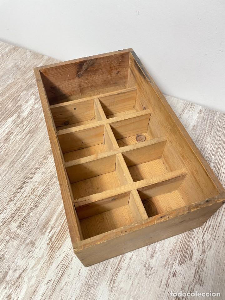 Antig&uuml;edades: CAJA O CAJON DE CARPINTERO PARA CLAVOS - Foto 2