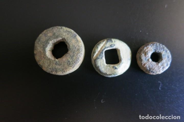 Antig&uuml;edades: lote de 3 ponderales Iberos - Foto 2