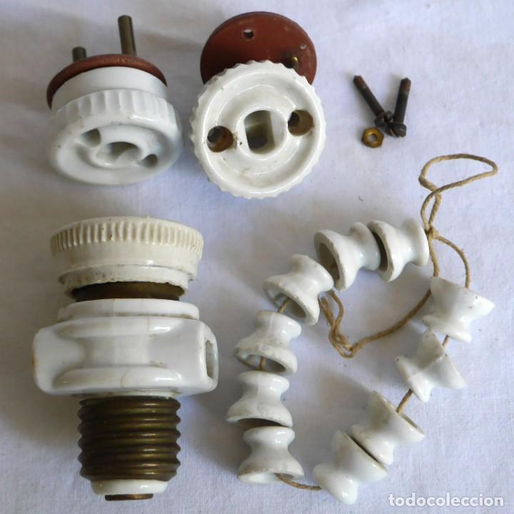 Antig&uuml;edades: Conjunto de elementos el&eacute;ctricos de porcelana - Foto 1