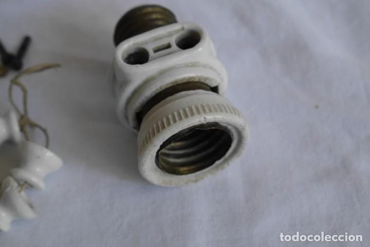 Antig&uuml;edades: Conjunto de elementos el&eacute;ctricos de porcelana - Foto 6