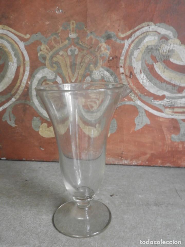 Antig&uuml;edades: JARRITA DE CRISTAL DE LABORATORIO CON MEDIDAS - Foto 3