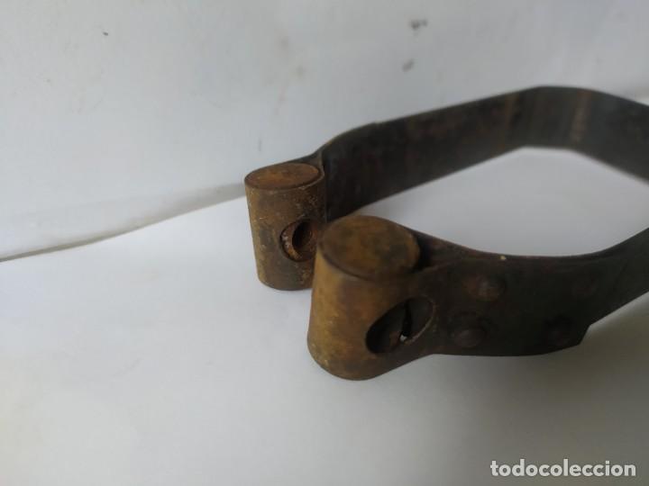 Antig&uuml;edades: ANTIGUA ABRAZADERA INDUSTRIAL. - Foto 2