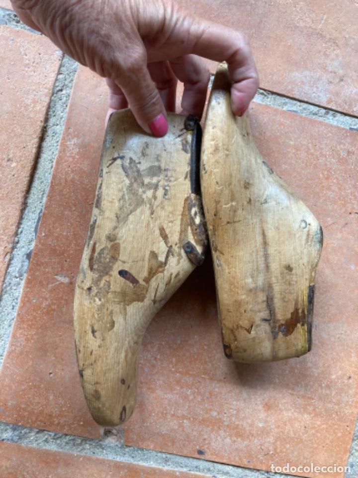 Antig&uuml;edades: DOS ANTIGUAS HORMAS ZAPATO N&Uacute;MERO 35 - Foto 3