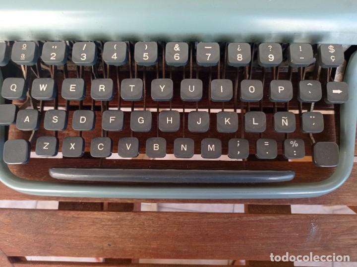 Antig&uuml;edades: ANTIGUA MAQUINA DE ESCRIBIR OLIVETTI - Foto 3