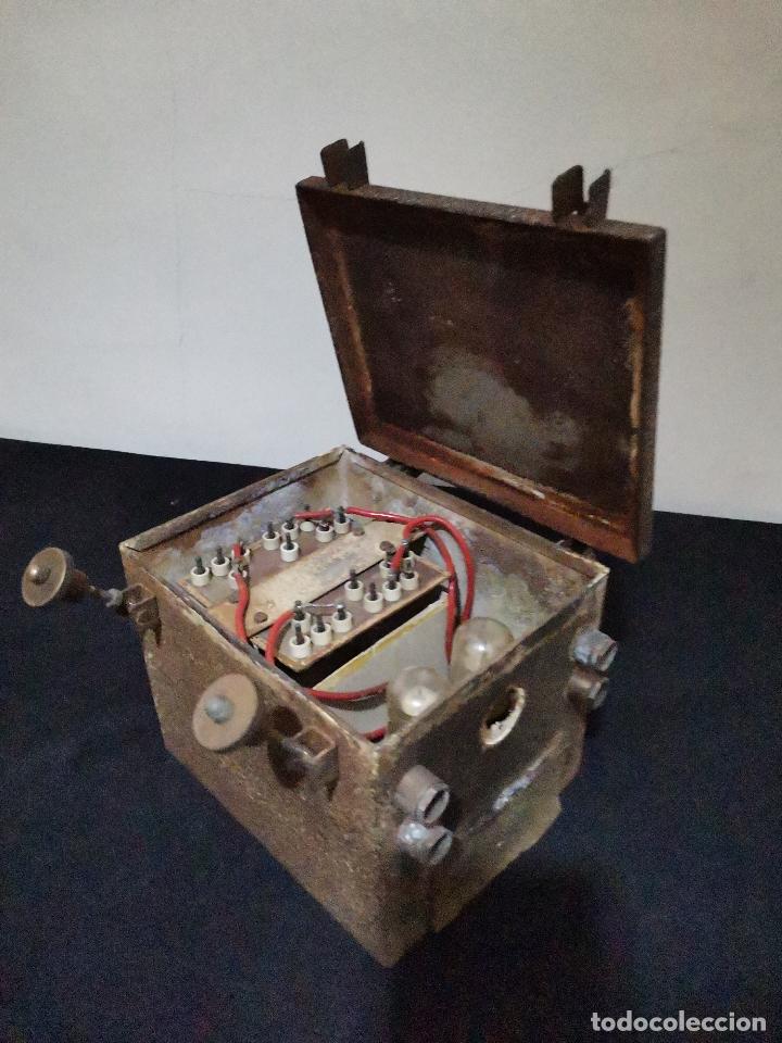 Antig&uuml;edades: ANTIGUA CAJA DE REGISTRO PARA POSTE - Foto 8