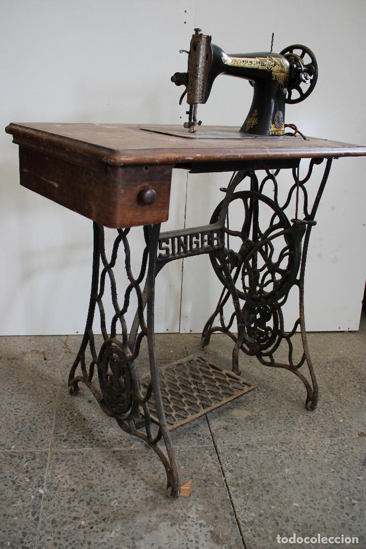 Antig&uuml;edades: maquina de coser antigua singer - Foto 2