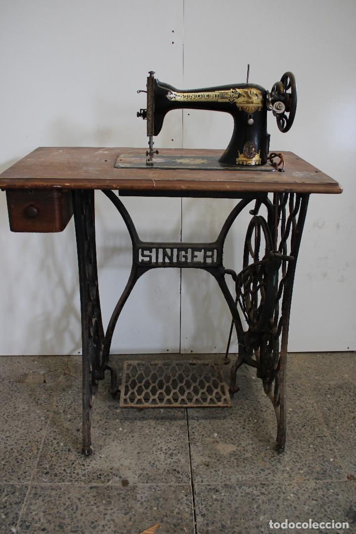 Antig&uuml;edades: maquina de coser antigua singer - Foto 3