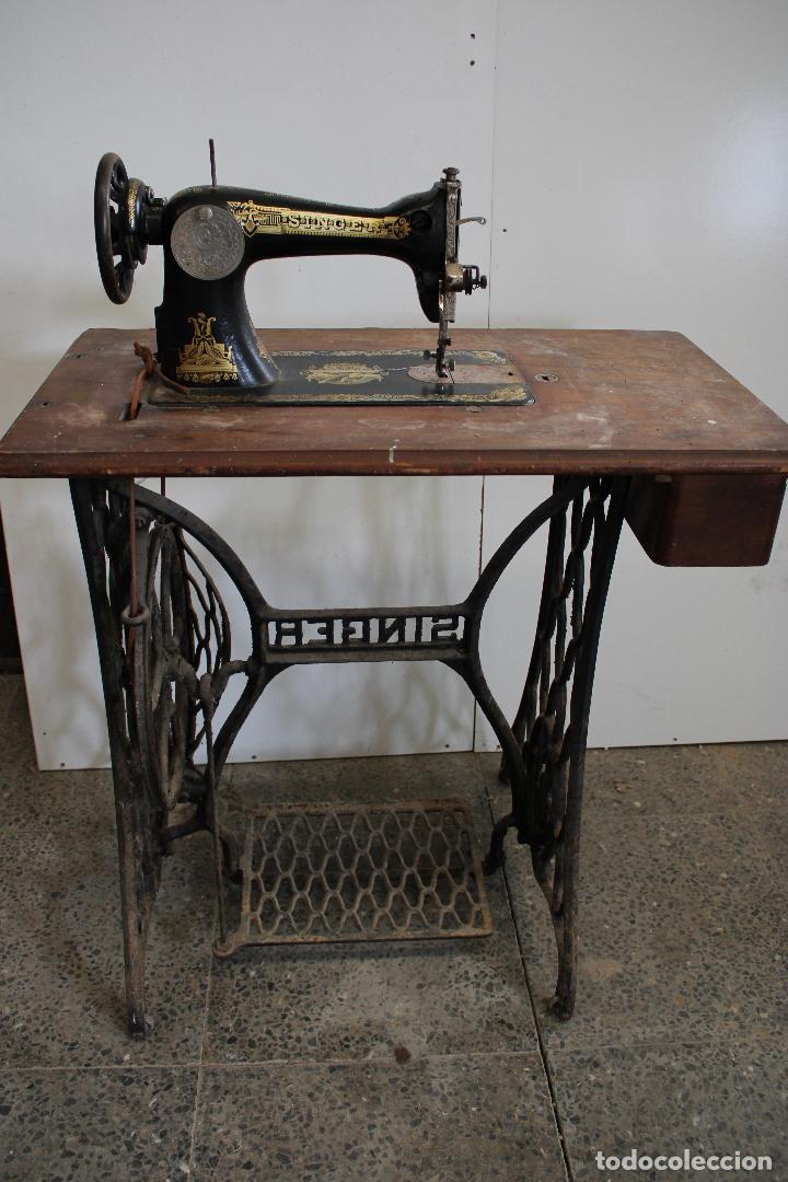 Antig&uuml;edades: maquina de coser antigua singer - Foto 8