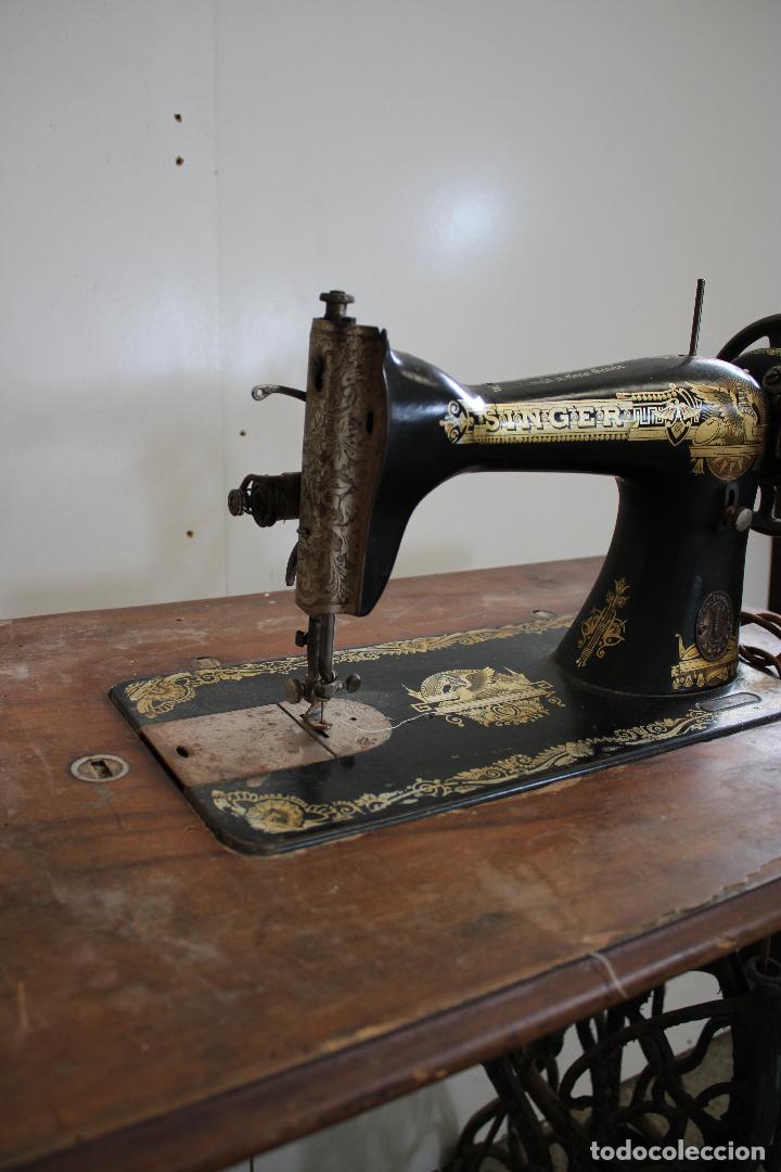 Antig&uuml;edades: maquina de coser antigua singer - Foto 13