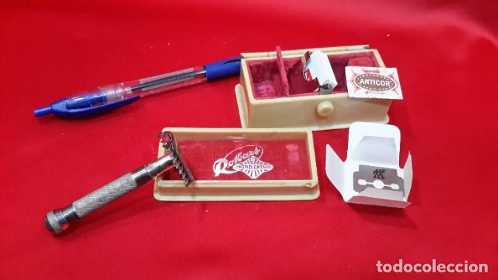 Antig&uuml;edades: ESTUCHE CON CUCHILLA DE AFEITADO - Foto 9