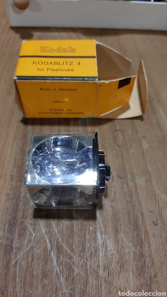 Antig&uuml;edades: KODAK FLASH 4 GERMANY 62716 CON CAJA - Foto 1