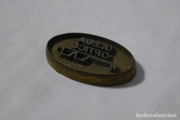 Antig&uuml;edades: Sello tamp&oacute;n de impresi&oacute;n en bronce Ulloa &Oacute;ptico - Foto 3