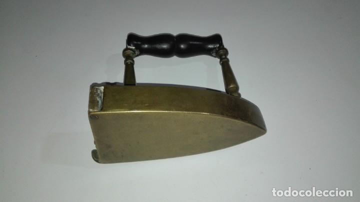 Antig&uuml;edades: ANTIGUA PLANCHA DE BRONCE - Foto 13