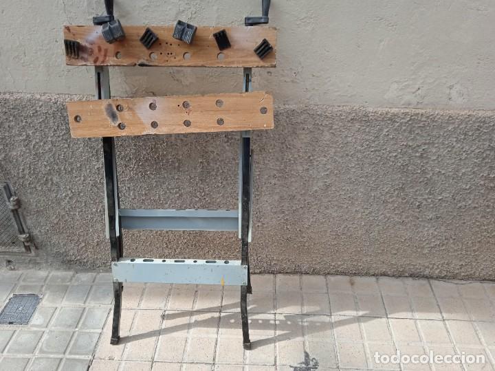 Antig&uuml;edades: BANCO DE TRABAJO PLEGABLE - Foto 3