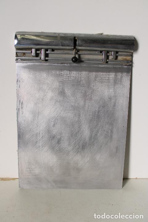 Antig&uuml;edades: Soporte de aluminio carpinteria - Foto 2