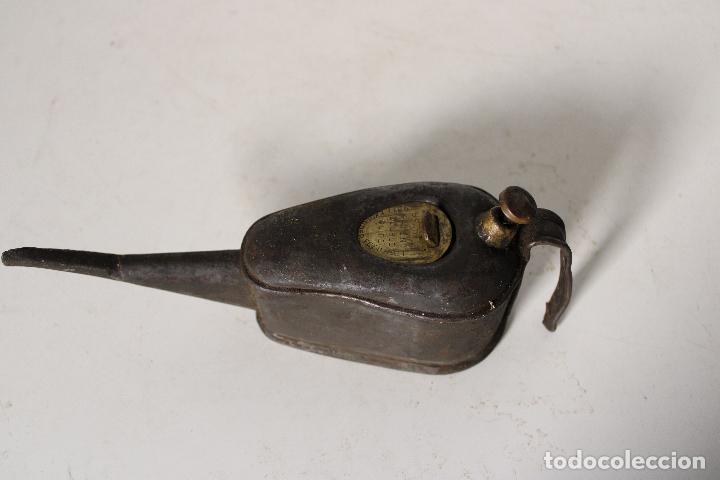 Antig&uuml;edades: Antigua aceitera Braimers - Foto 2