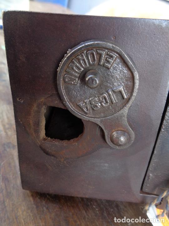 Antig&uuml;edades: PLANCHA DE CHIMENEA LICSA ELORRIO - Foto 9