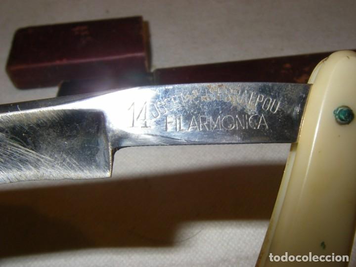 Antig&uuml;edades: Navaja de afeitar marca Filarm&oacute;nica - Foto 2