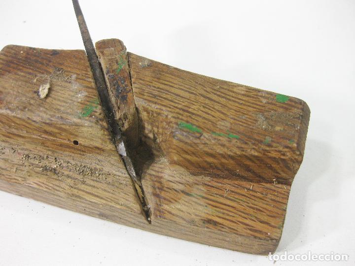 Antig&uuml;edades: ANTIGUO CEPILLO DE CARPINTERO DE MADERA - Foto 2
